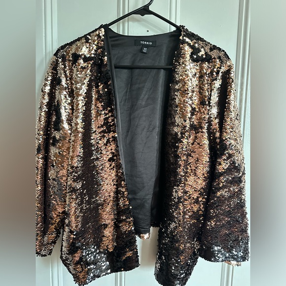 Gold and black sparkly sequin jacket/cardigan. Torrid size 1/2 (XL / XXL) - Picture 1 of 6